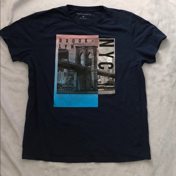 Aeropostale Other - Aeropostale Graphic T-Shirt